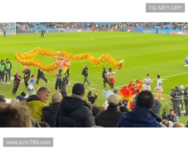 巴萨诺坎普球场外庆祝马年舞狮舞龙