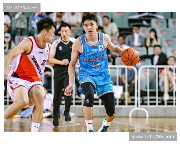 [CBA]谢智杰抢断快攻 一条龙上篮得手.